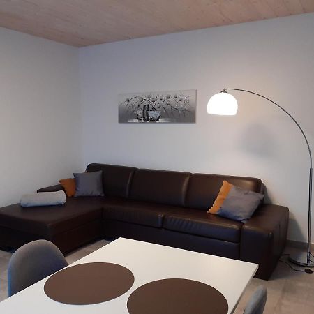 Erdgeschoss-Appartement Mit Seeblick Ahrensbok Екстер'єр фото