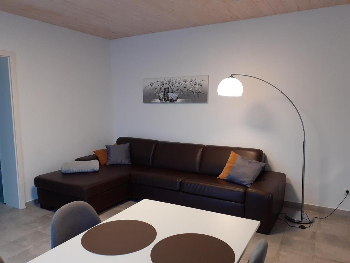 Erdgeschoss-Appartement Mit Seeblick Ahrensbok Екстер'єр фото